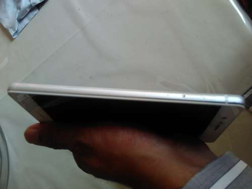 HUAWEI P9 LITE,WHITE,DUAL SIM, ###3GB###RAM,16GB CAPACITY,CHARGER AND USB CABLE