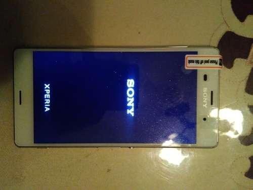 SONY EXPERIA Z3(BIG),WHITE,BOX,ALL ACCESSORIES,SCREEN PROTECTOR,LOCAL