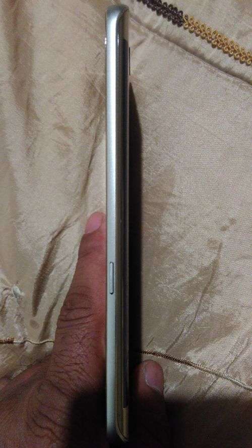 SAMSUNG GALAXY S6 64GB EDGE,PLATINUM GOLD,FULL BOX, AND MYSTERY GIFT