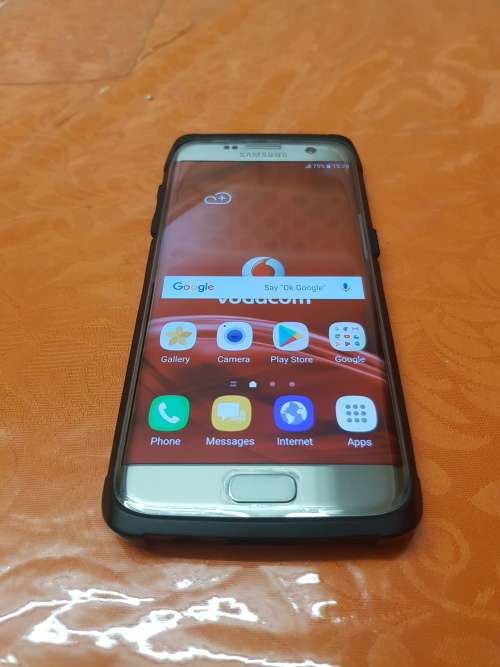 SAMSUNG GALAXY S7 EDGE 32GB,SILVER TITANIUM,PRISTINE CONDITION,BOX AND ALL ACCESSORIES