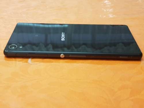 SONY EXPERIA Z3(BIG),BLACK,LOCAL,10/10 WITH USB CABLE AND CHARGER,SCREEN PROTECTOR FITTED