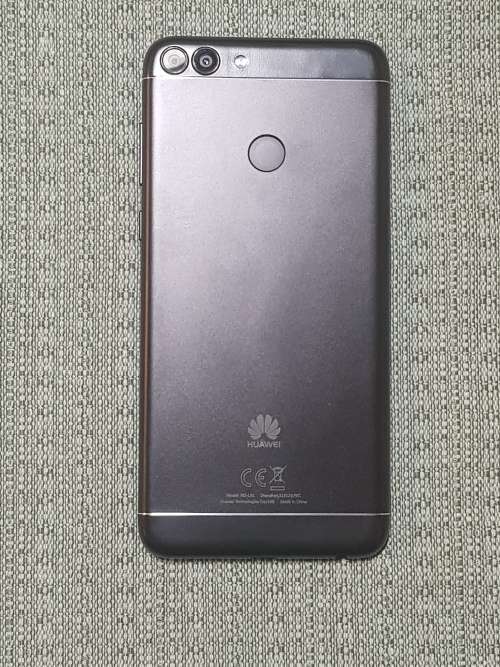 HUAWEI  P SMART 32GB,,BLACK,10/10,LOCAL,ACCESSORIES,BUY NOW PRICE INCLUDES FREE SHIPPING