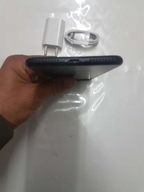 iPhone 7 PLUS 128GB, BRAND NEW CONDITION,MATT BLACK,CHARGER AND USB CABLE, 10/10
