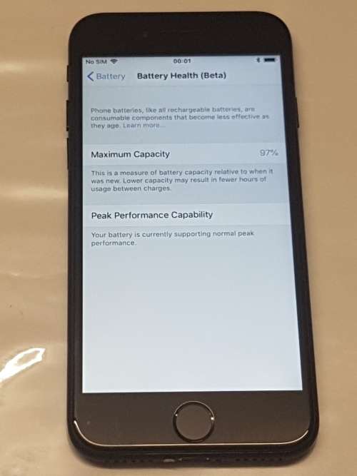 iPhone 7 32GB, MINT CONDITION,BLACK,CHARGER AND USB CABLE, 10/10