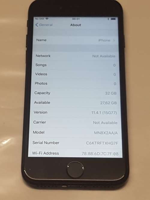 iPhone 7 32GB, MINT CONDITION,BLACK,CHARGER AND USB CABLE, 10/10