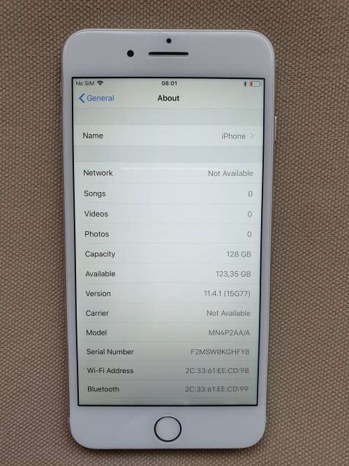 iPhone 7 PLUS 128GB, BRAND NEW CONDITION,SILVER,CHARGER AND USB CABLE, 10/10