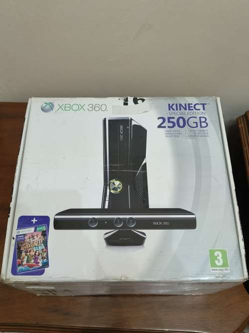 XBOX 360 SPECIAL EDITION WITH KINECT, 250GB, 3 X GAMES, USED FOR 1 WEEK,9.9/10 CONDITION.