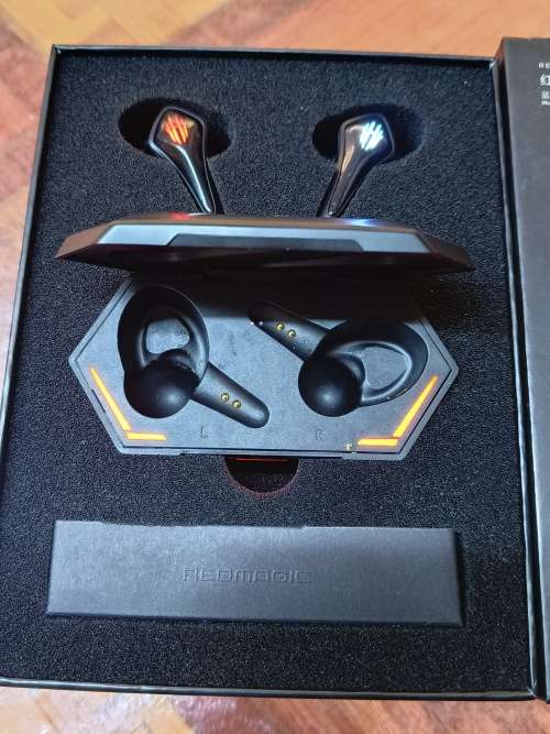 REDMAGIC TWS GAMING EARBUDS - BLACK WITH FLASHING RED LIGHTS.