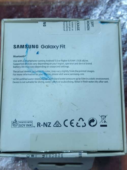 SAMSUNG FIT SM-R370N, BOX, CHARGER LOST.