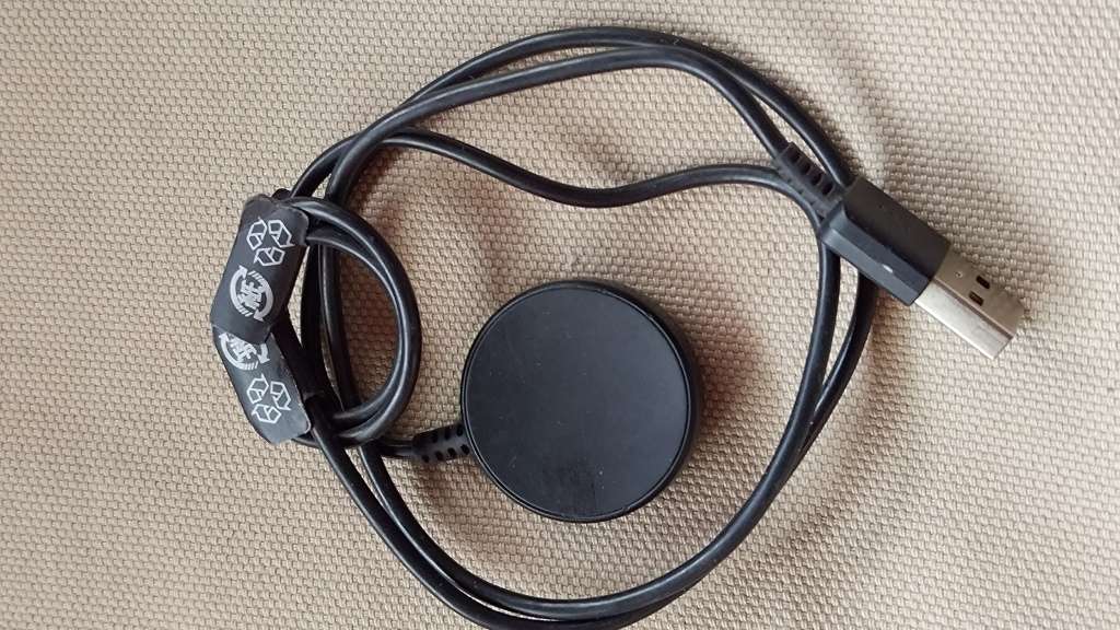 SAMSUNG WATCH 4 CLASSIC 46MM LTE, BLACK, BOX AND CHARGER. EXCELLENT CONDITION.