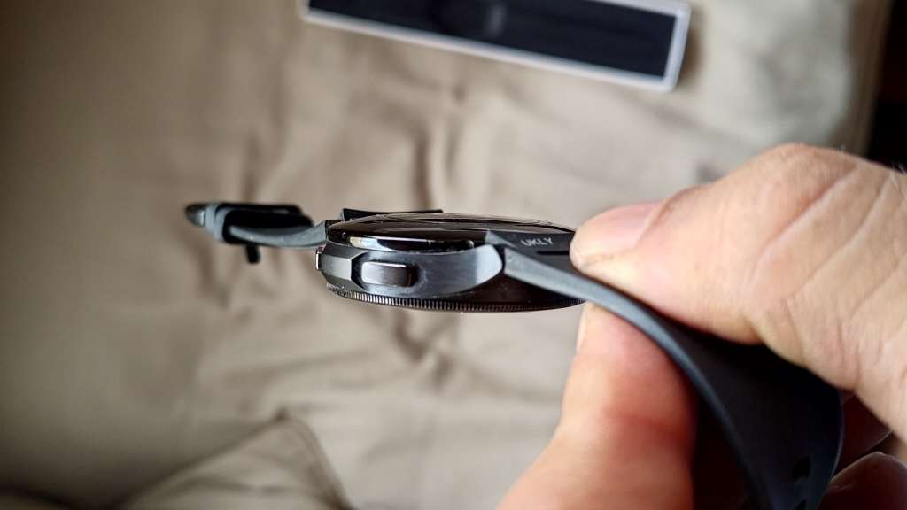 SAMSUNG WATCH 4 CLASSIC 46MM LTE, BLACK, BOX AND CHARGER. EXCELLENT CONDITION.