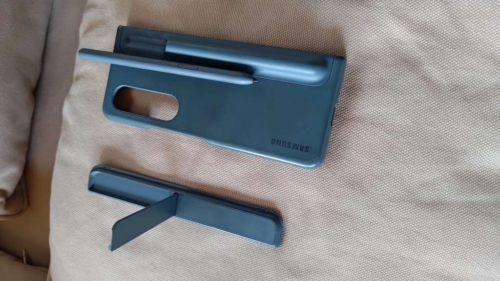 ORIGINAL SAMSUNG FOLD 4 PROTECTIVE POUCH, S-PEN AND TABLE STAND COMBO.