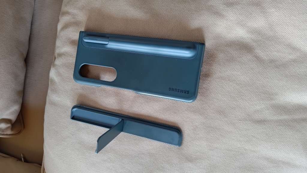 ORIGINAL SAMSUNG FOLD 4 PROTECTIVE POUCH, S-PEN AND TABLE STAND COMBO.