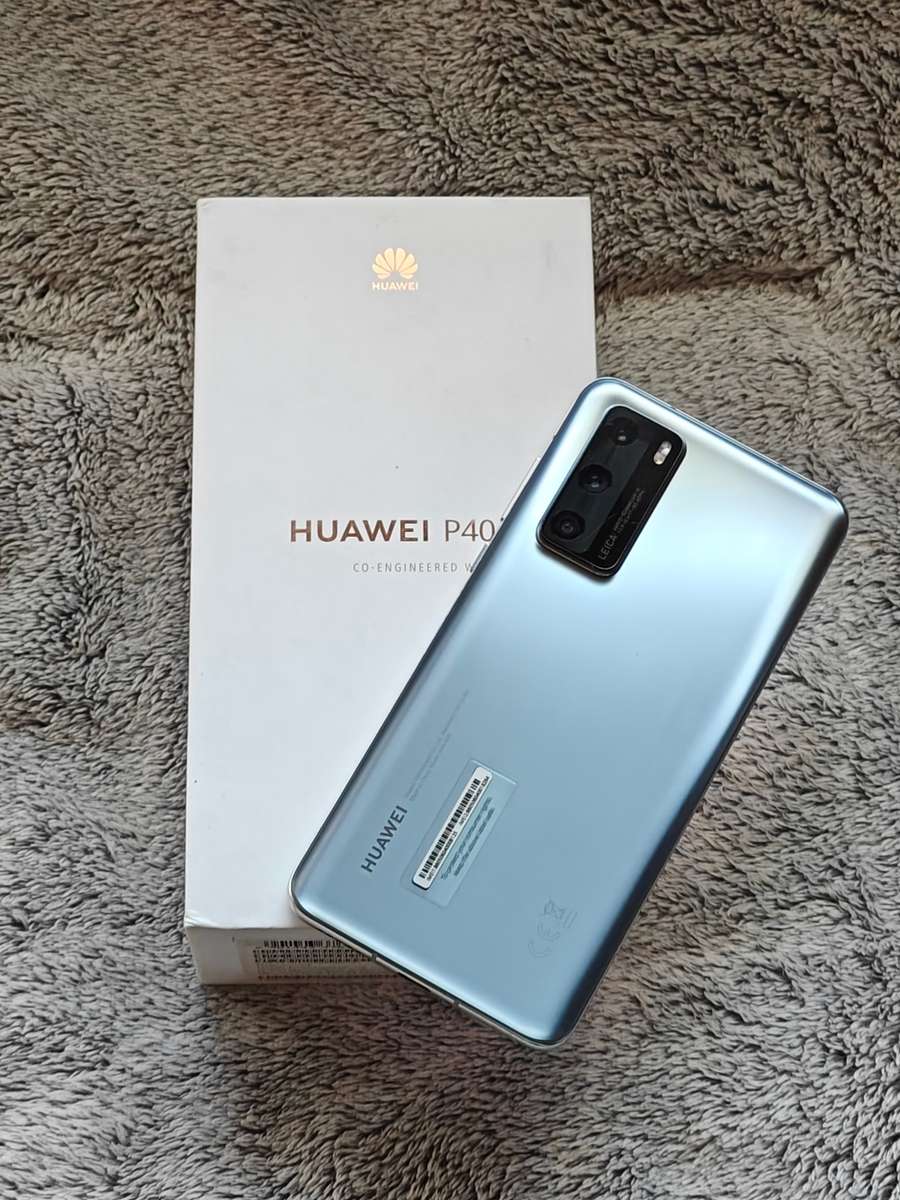 LATE ENTRY BARGAIN - HUAWEI P40 , 8/128GB, SILVER FROST, POUCH