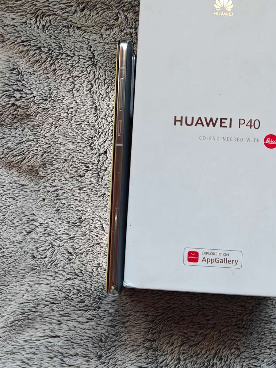 LATE ENTRY BARGAIN - HUAWEI P40 , 8/128GB, SILVER FROST, POUCH