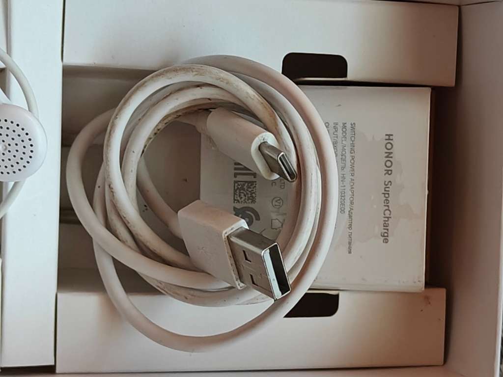 LATE ENTRY BARGAIN - HONOR X9B 5G AND HONOR CHOICE WATCH COMBO SET