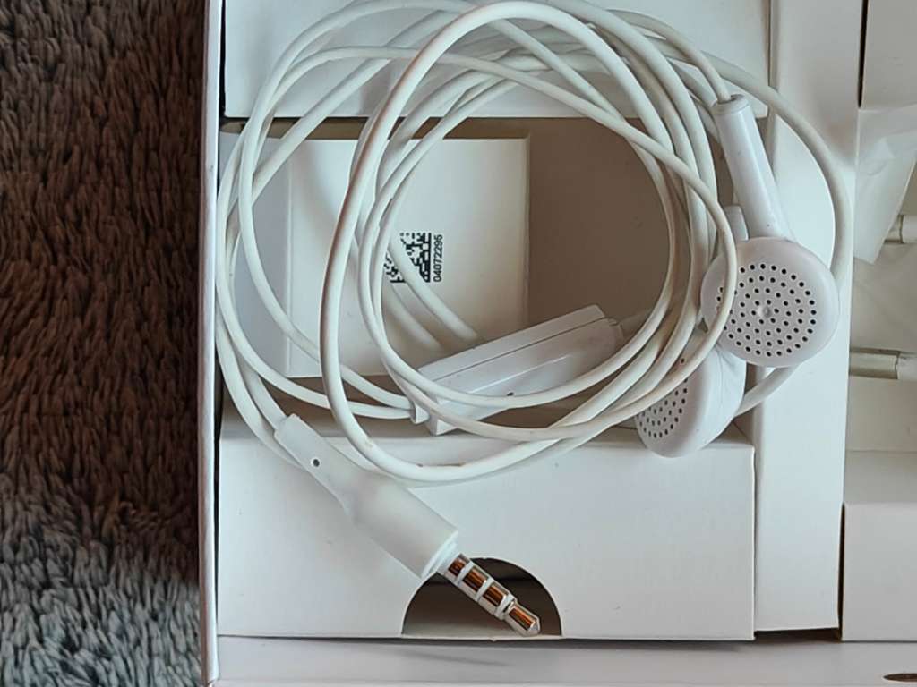 LATE ENTRY BARGAIN - HONOR X9B 5G AND HONOR CHOICE WATCH COMBO SET