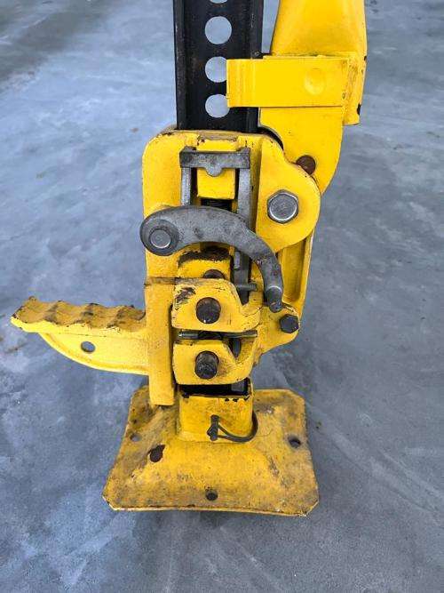 T-max Hi-lift jack 48inch 3000kg