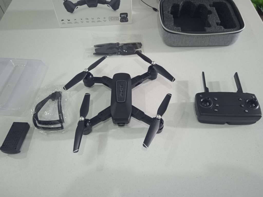 P30 Drone with camera - As good as new