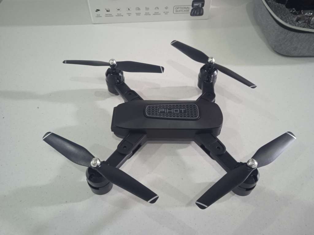P30 Drone with camera - As good as new