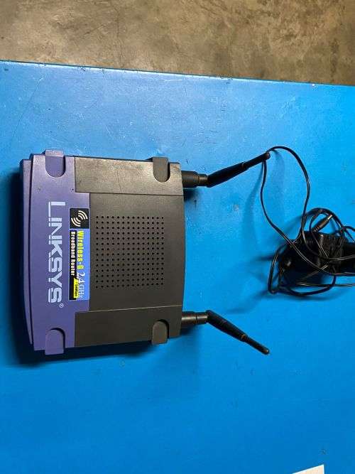 Linksys WRT54GL Wi-Fi Wireless-G Broadband Router