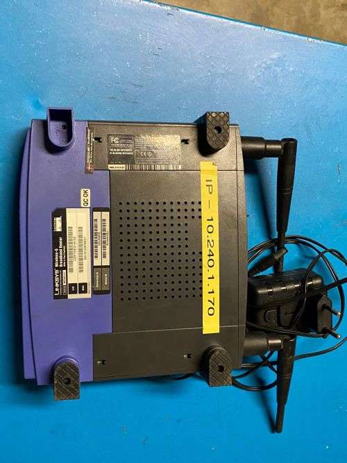 Linksys WRT54GL Wi-Fi Wireless-G Broadband Router