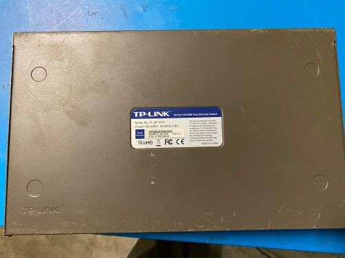 TP-Link 16-Port 10/100 Mb/s