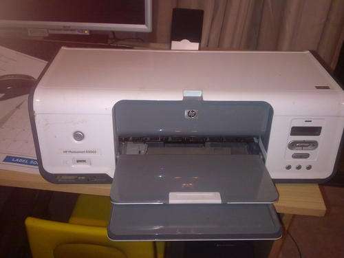 HP D5063 Photo Printer NO cartridges (empty)