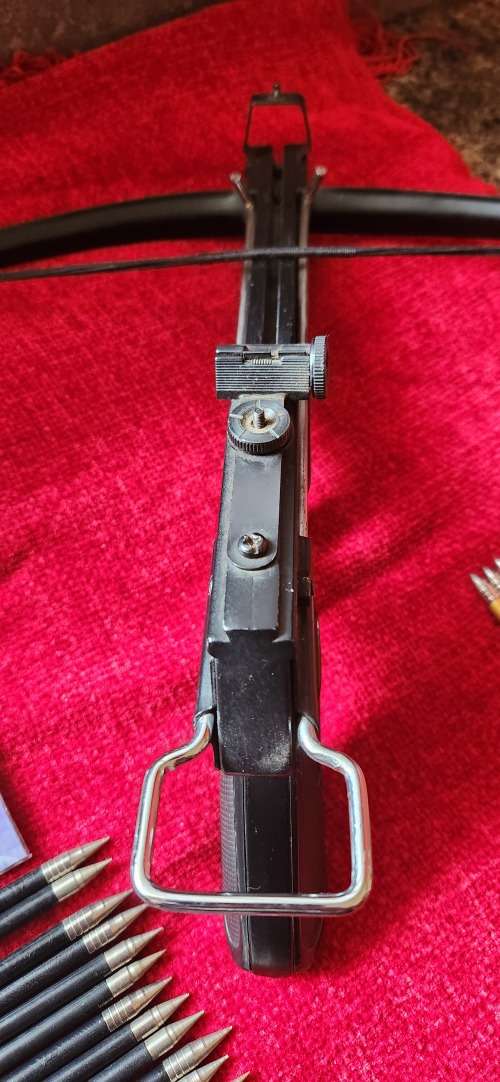 2xMini Crossbows with 44 Assorted Arrows