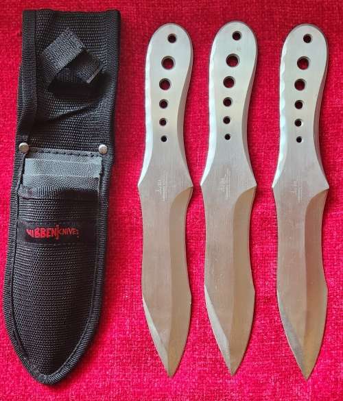 Gil Hibben Design throwing knives