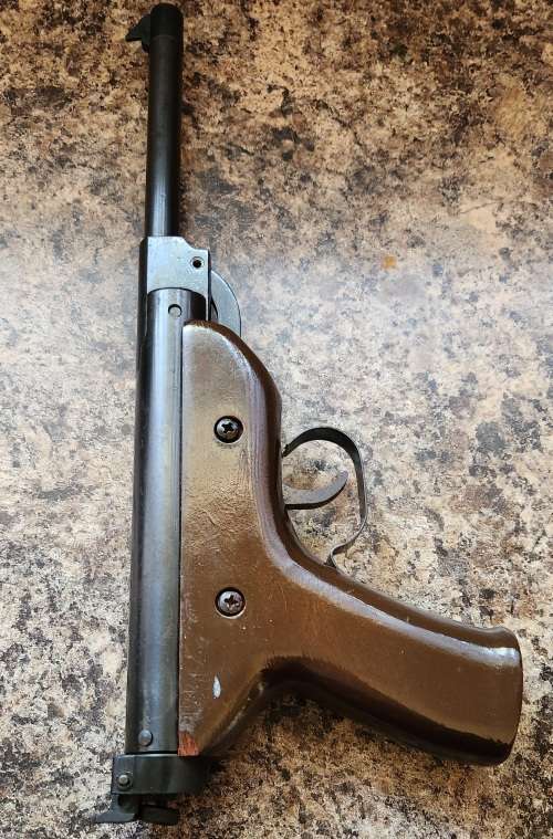 Vintage ` Luger Style ` Air pellet gun ,collectors item