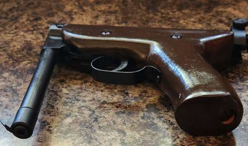 Vintage ` Luger Style ` Air pellet gun ,collectors item