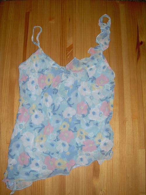 UK Import New Look florally light viscose frilly top Sz 14