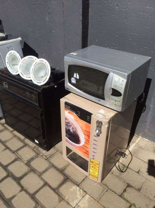 Bulk Lot Items Up For Grabs (Washing Machine, Tumble Dryer, Tablet, Routers, etc)