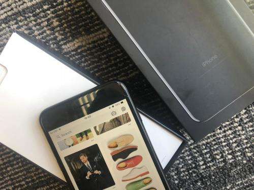 iPhone 7 Plus Jet Black (128 GB capacity) *GREAT CONDITION* with box & accessories