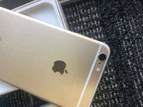iPhone 6 Plus Gold (16 GB capacity) *GOOD CONDITION* with box & all accessories + Complementary case