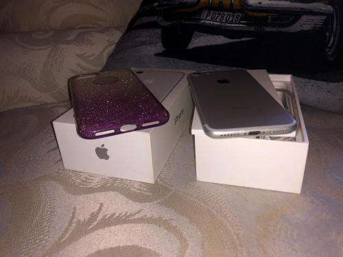 iPhone 7 Silver (32GB capacity) *GREAT CONDITION * , comes with box and all accessories
