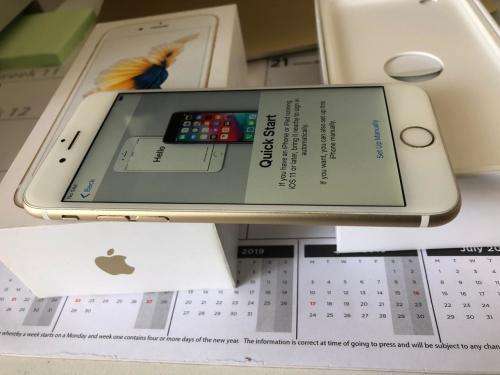 iPhone 6S Gold (64GB capacity) *IN EXCELLENT CONDITION* , comes with box and accessories