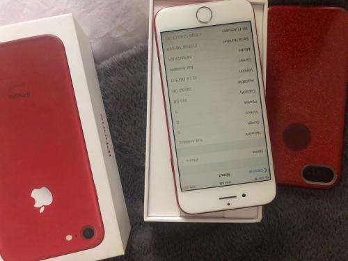 iPhone 7 Special Edition *PRODUCT*  RED 256GB IN EXCELLENT CONDITION, with box and all accessories