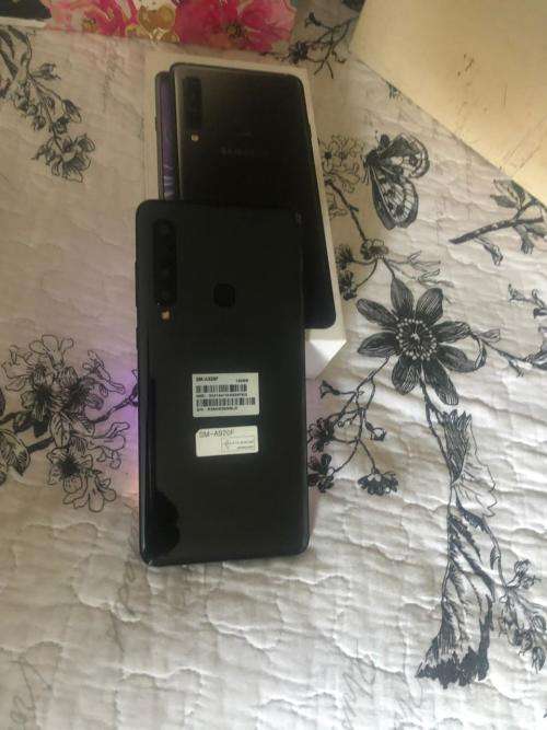 Samsung Galaxy A9 (Quad Camera) ,128GB *EXCELLENT NEW CONDITION * 10/10, with box & all accessories