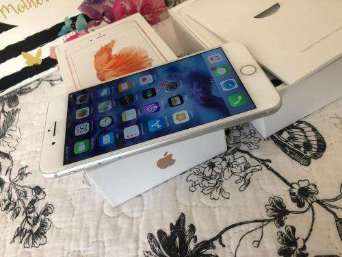 iPhone 7 Plus Silver (128GB) *EXCELLENT CONDITION* + box & accessories