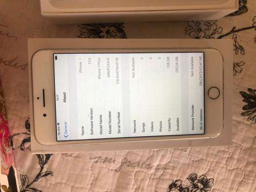 iPhone 7 Plus Silver (128GB) *EXCELLENT CONDITION* + box & accessories