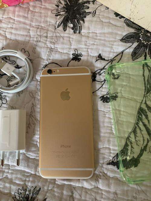 iPhone 6 Gold (64GB) *EXCELLENT CONDITION* + accessories & cases
