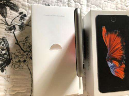 iPhone 6S Plus Space Grey (128GB capacity) *EXCELLENT CONDITION* + box & accessories