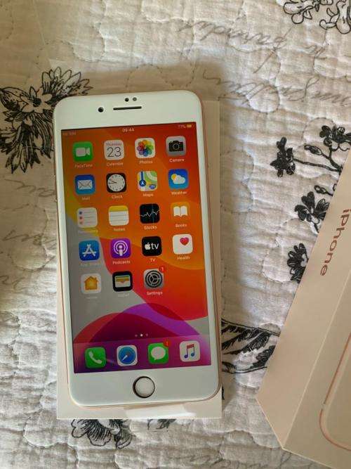 iPhone 8Plus Rose Gold(64GB ) *EXCELLENT CONDITION* + box and accessories