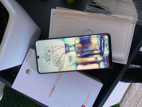 Huawei P30 Pro,256GB *EXCELLENT CONDITION * ,comes with box & all ACCESSORIES. 30 X ZOOM (BARGAIN)