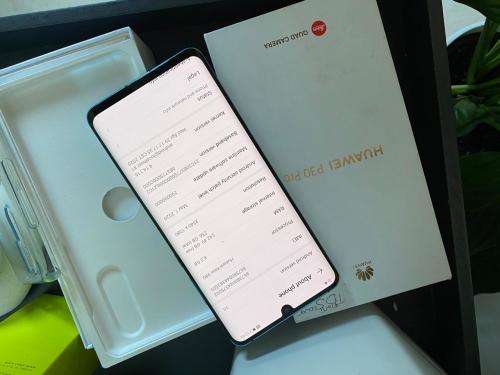 Huawei P30 Pro,256GB *EXCELLENT CONDITION * ,comes with box & all ACCESSORIES. 30 X ZOOM (BARGAIN)