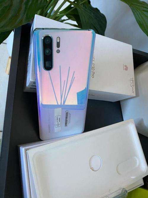 Huawei P30 Pro,256GB *EXCELLENT CONDITION * ,comes with box & all ACCESSORIES. 30 X ZOOM (BARGAIN)
