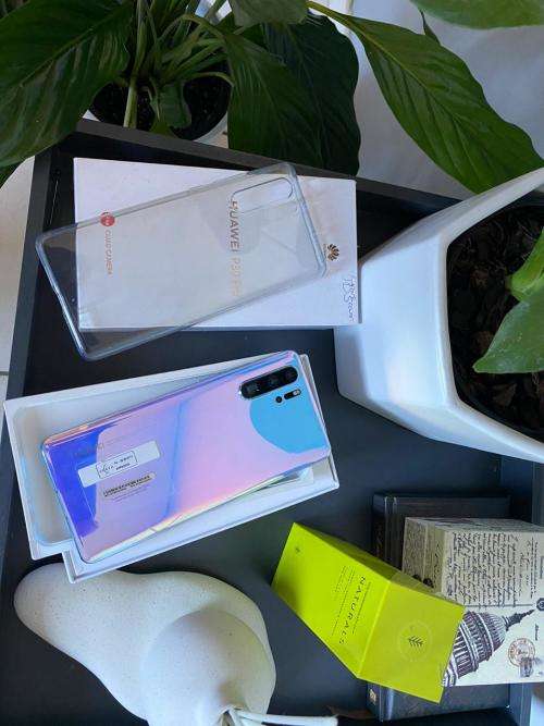Huawei P30 Pro,256GB *EXCELLENT CONDITION * ,comes with box & all ACCESSORIES. 30 X ZOOM (BARGAIN)
