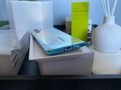 Huawei P30 Pro,256GB *EXCELLENT CONDITION * ,comes with box & all ACCESSORIES. 30 X ZOOM (BARGAIN)